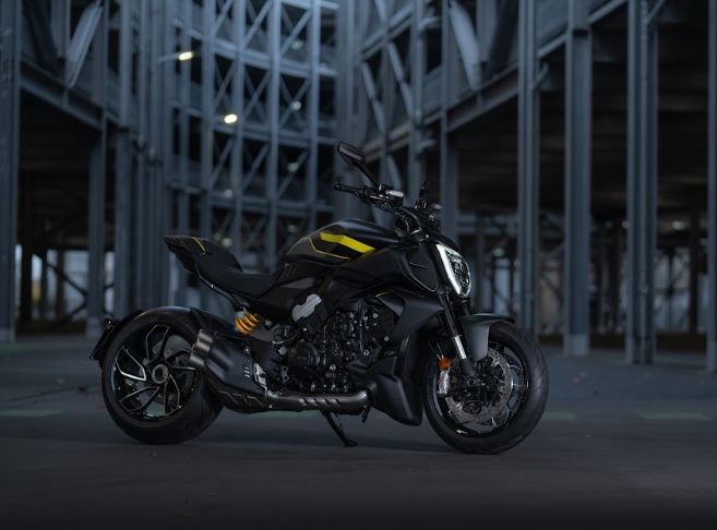 Terungkap! Intip Wujud Ducati Diavel V4 2025 Bercorak Black Roadster!