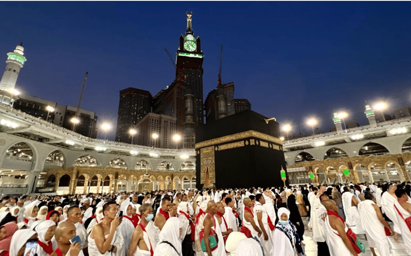 5 Kiat Memilih Pakaian Umrah yang Nyaman dan Stylish!