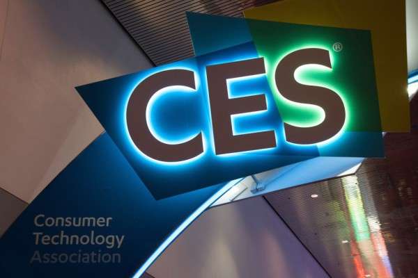 5 Teknologi Unik di CES 2025: Mobil Terbang & iPad Kematian!