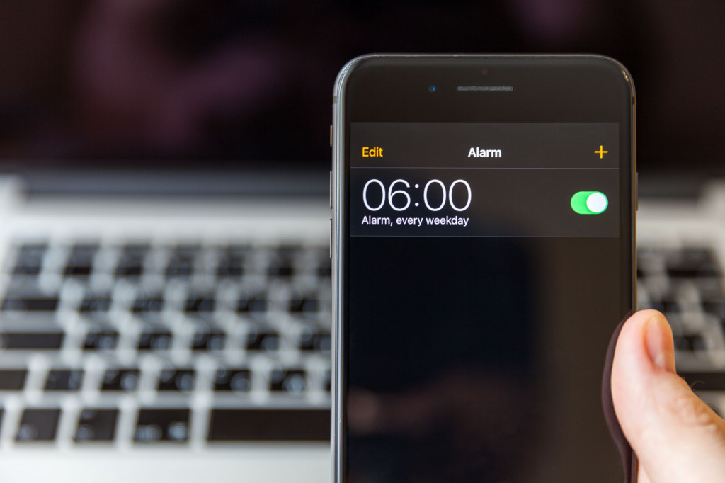 Atur Suara Alarm iPhone Sesuai Selera: Simak Caranya!