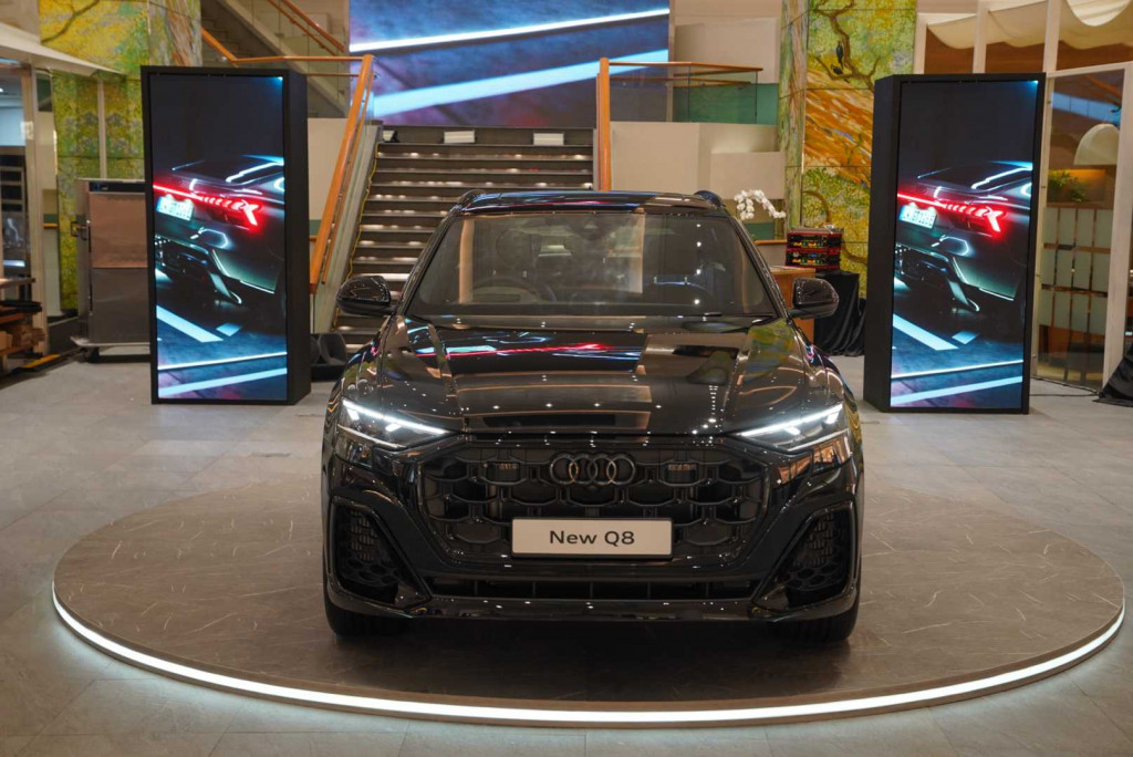 Audi Q8 SUV Mild-Hybrid Meluncur, Harga Awal Rp2,7 Miliar!