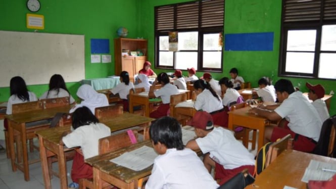 Berakhir Damai: Kasus Murid SD Dihukum Belajar di Lantai