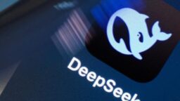 DeepSeek: AI Berbiaya Rendah dengan Keunggulan di Atas Chatbot