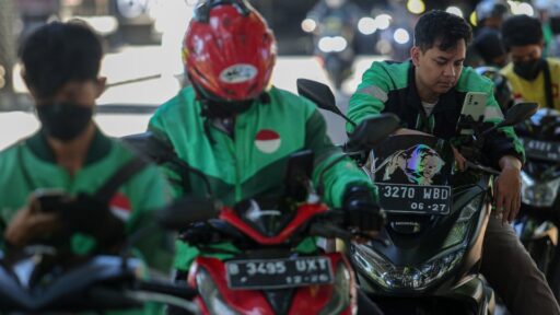 Driver Ojol Ungkap Potongan Aplikator 30% Saat Konsumen Pakai Promo