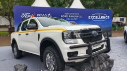 Ford Ranger XL Meluncur: Siap Terabas Perkebunan & Pertambangan!