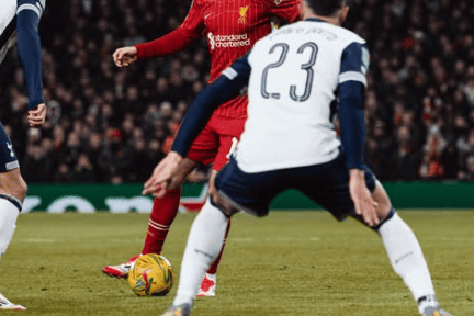 Gol Tunggal Lucas Bergvall Bawa Tottenham Kalahkan Liverpool!