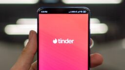 Inilah Cara Hapus Akun Tinder Secara Permanen yang Terbongkar!