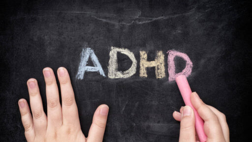 Kenali Tanda-Tanda ADHD: Anak Laki-Laki vs Perempuan