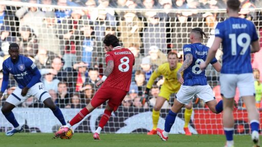 LIVE: Liverpool vs Ipswich - Szoboszlai Bawa Tim Puncak Liga Unggul!