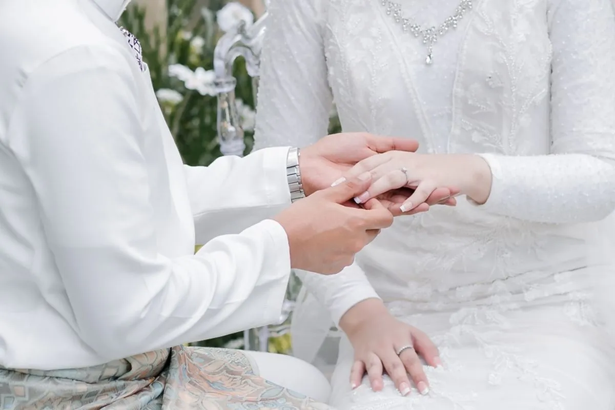 Mengenal Lavender Marriage: Apa Itu dan Dampaknya bagi Kita?