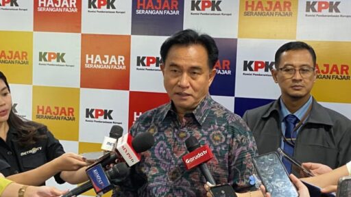 Menko Yusril Peringatkan: Penggugat Pilkada Wajib Hormati MK!