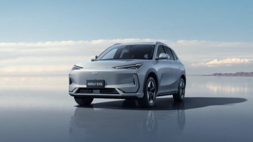 Mobil China Geely Comeback: Produksi EV Makin Pesat di Bekasi!