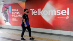 Nataru 2024/2025: AI Telkomsel & Indosat Atasi Gangguan Jaringan!