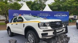 Perbandingan Lengkap: Ford Ranger XL vs Mitsubishi Triton vs Toyota Hilux 4x4