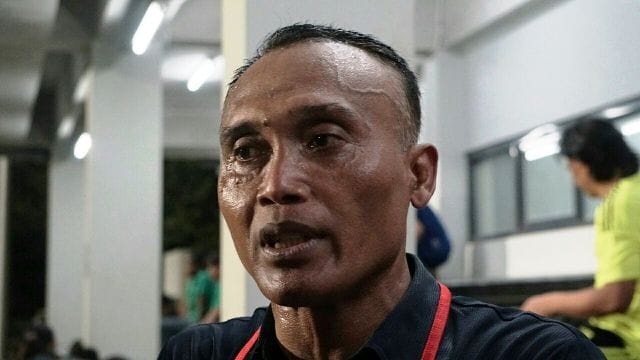 Peri Sandria: Kisah Inspiratif Dipimpin Pelatih Belanda dalam Total Football