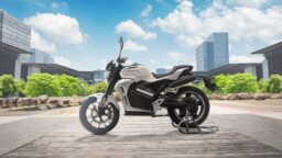 Rakata NX8: Motor Listrik 130km Sekali Cas, Harga Terjangkau!