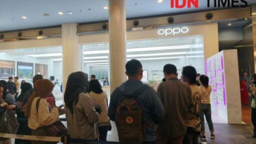 Ramai! First Sale Reno13 Series Mengguncang OPPO Gallery