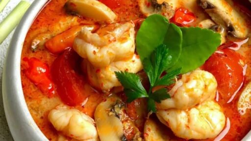 Rasakan Hangatnya Resep Tomyam Seafood Ala Thailand di Musim Hujan