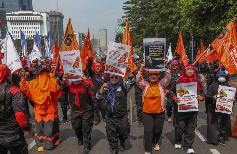 Ratusan Pekerja PT Softex Lega, PHK Batal Berkat Dukung Pekerja!