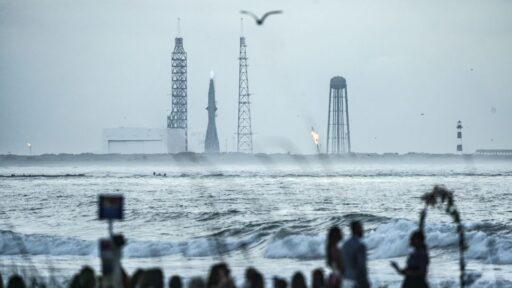 Roket Penantang Dominasi SpaceX Siap Meluncur dari Florida!