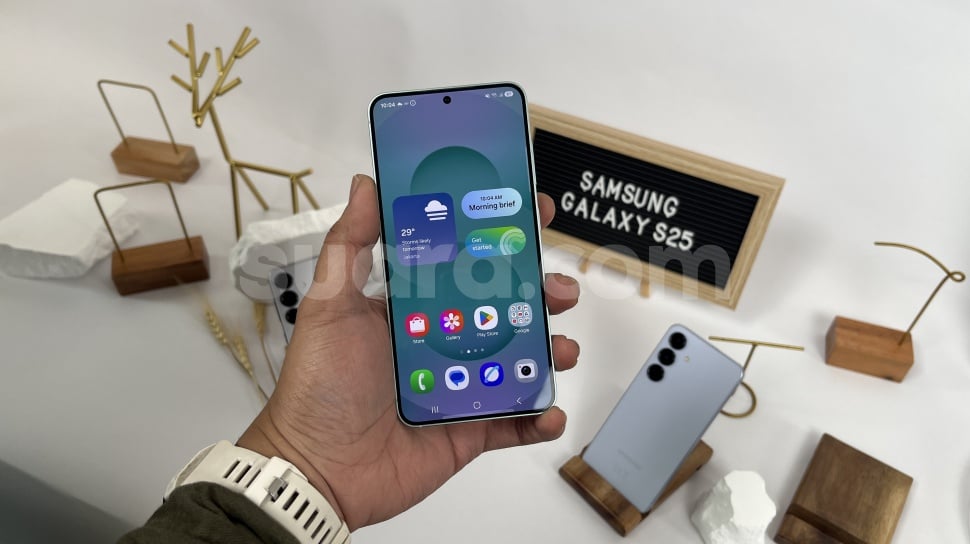 Samsung Galaxy S25: HP Pertama Daya Nirkabel Qi 2.1, Canggih?