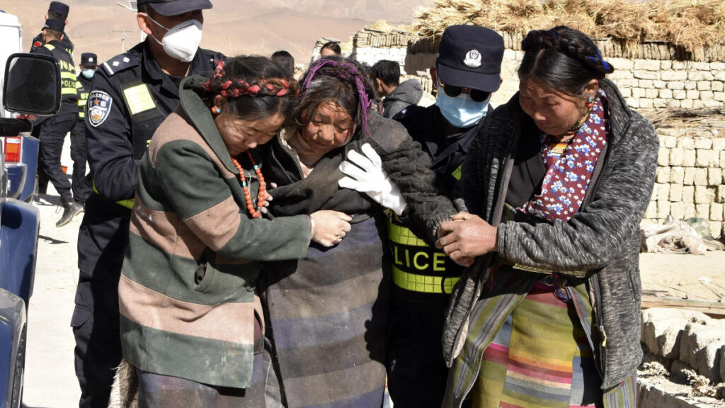 Tenda Tiba untuk Korban Gempa di Tibet: 126 Nyawa Melayang