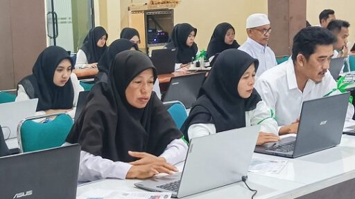 Tragis! Hasanah Dapat Kabar Suami Meninggal Saat Tes SKT PPPK