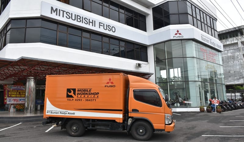 Mitsubishi Fuso Buka Dua Bengkel Siaga 24 Jam Awal 2025!