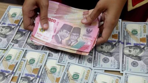 Rupiah Hari Ini 3 Februari 2025: Melemah Akibat Kebijakan AS