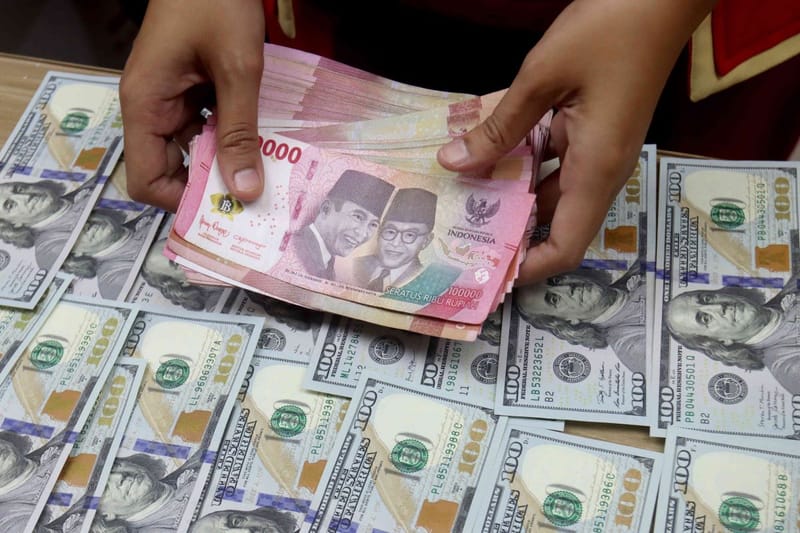 Rupiah Hari Ini 3 Februari 2025: Melemah Akibat Kebijakan AS